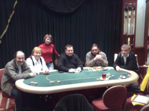 � 4 ������� �� 8 ������� � �������� ����� ������ ������� ������ ��������� ������� ����� PokerMoscow