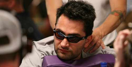 ������� ���������� (Antonio Esfandiari)