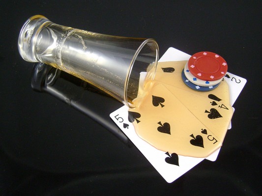 beer-pilsner-poker-spill.jpg