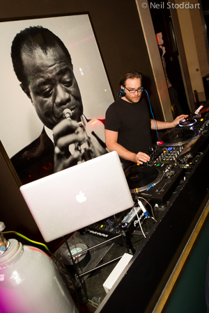 berlin_welcome_party9_dj.jpg