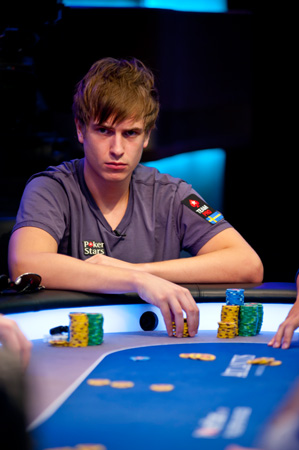 blom_viktor_ept8pca_d3.jpg