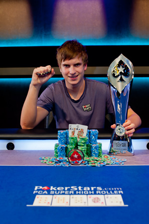 champion_viktor_ept8pca_1_d3.jpg