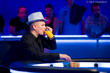 ilari_sahamies_hat_and_drink.jpg