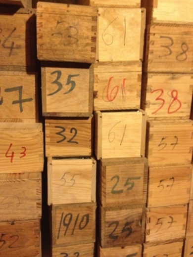 vintage_wine_bottle_cases-thumb-300x400-180512.jpg