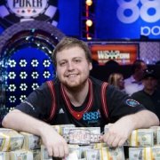 Джо Маккиен – Чемпион WSOP 2015 Джо Маккиен – Чемпион WSOP 2015