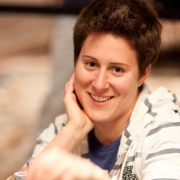 Бешеные мазы Ванессы Селбст. Пьяные пари на браслеты WSOP могут обойтись ей в $3.8 млн Бешеные мазы Ванессы Селбст. Пьяные пари на браслеты WSOP могут обойтись ей в $3.8 млн