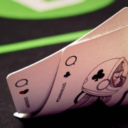 Дамы бьют королей: Unibet запустили всемирную кампанию в поддержку женщин Дамы бьют королей: Unibet запустили всемирную кампанию в поддержку женщин