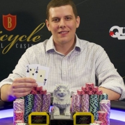 Победитель Aussie Millions-2016 Эри Энджел выиграл турнир Mega Milions XVIII в Л.А. Победитель Aussie Millions-2016 Эри Энджел выиграл турнир Mega Milions XVIII в Л.А.