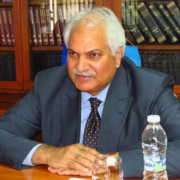Бухгалтер посольства Пакистана в Болгарии проиграл казённые $90 тыс. Его отозвали вместе с послом