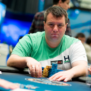 Андрей Заиченко лидирует в Главном событии L. A. Poker Classic Андрей Заиченко лидирует в Главном событии L. A. Poker Classic