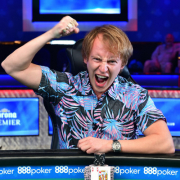 Роман Коренев выиграл «марафонский» турнир на WSOP-2019! Роман Коренев выиграл «марафонский» турнир на WSOP-2019!