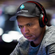 Фил Айви лидирует в Чемпионате игроков WSOP, женский турнир выиграла кореянка Фил Айви лидирует в Чемпионате игроков WSOP, женский турнир выиграла кореянка
