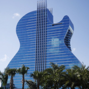 Во Флориде открыли казино в форме гитары