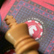 «Шпокер» (CHOKER) — новая игра, соединившая в себе шахматы и покер
