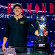 Алекс Фоксен выиграл WPT Five Diamond и второй год подряд стал лучшим покеристом мира Алекс Фоксен выиграл WPT Five Diamond и второй год подряд стал лучшим покеристом мира