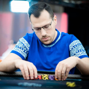 Артур Мартиросян уступил Джастину Бономо в хедс-апе турнира Super Highroller Bowl Online Артур Мартиросян уступил Джастину Бономо в хедс-апе турнира Super Highroller Bowl Online