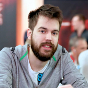 Доминик Ницше — чемпион России по онлайн-покеру
