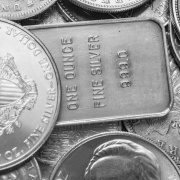 На живом турнире в Чикаго игрокам выплатили призовые серебряными слитками На живом турнире в Чикаго игрокам выплатили призовые серебряными слитками