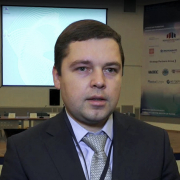 Обвиняемый в коррупции чиновник Минпромторга обосновал свою невиновность лудоманией посредника Обвиняемый в коррупции чиновник Минпромторга обосновал свою невиновность лудоманией посредника