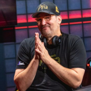 Хельмут в третий раз обыграл Эсфандиари в хедз-ап шоу High Stakes Duel Хельмут в третий раз обыграл Эсфандиари в хедз-ап шоу High Stakes Duel