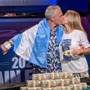 Дамиан Салас — чемпион мира по покеру 2020 года Дамиан Салас — чемпион мира по покеру 2020 года