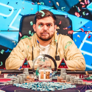 Украинец Ренат Богданов выиграл Главное событие Russian Poker Tour Украинец Ренат Богданов выиграл Главное событие Russian Poker Tour