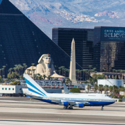 Жительница Техаса сорвала джекпот $300 тыс. в аэропорту Лас-Вегаса, ожидая обратный рейс
