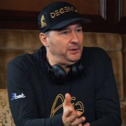 Фил Хельмут похвастался, что выиграл $11,000,000 в кэш за свою карьеру Фил Хельмут похвастался, что выиграл $11,000,000 в кэш за свою карьеру