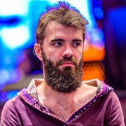 Александру Папязан выиграл один и тот же турнир WSOP с разницей в 4 года Александру Папязан выиграл один и тот же турнир WSOP с разницей в 4 года
