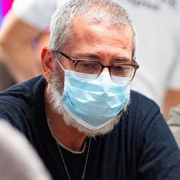 64-летний покерист проехал на поезде всю Америку, чтобы попасть на свой первый WSOP 64-летний покерист проехал на поезде всю Америку, чтобы попасть на свой первый WSOP