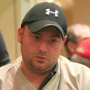 Пытаясь избежать банкротства, Майк Постл заявил, что должен своей маме $80,000 Пытаясь избежать банкротства, Майк Постл заявил, что должен своей маме $80,000