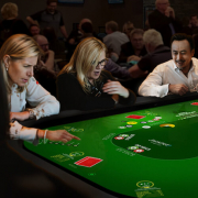 В Орегоне установили цифровые покерные столы