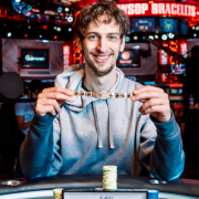 Дэниел Зак выиграл два браслета на WSOP 2022 Дэниел Зак выиграл два браслета на WSOP 2022