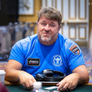 Крис Манимейкер открывает покер-рум в Кентукки