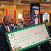 Покер-про сорвал джекпот $6,4 млн в казино Flamingo Las Vegas Покер-про сорвал джекпот $6,4 млн в казино Flamingo Las Vegas