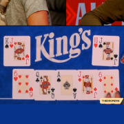 Игрок вылетел из мейна WSOP-C в раздаче, где поделил банк. Заметили слишком поздно Игрок вылетел из мейна WSOP-C в раздаче, где поделил банк. Заметили слишком поздно