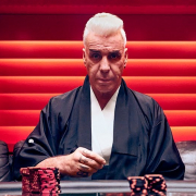 Тилль Линдеманн из группы Rammstein снялся в покерной рекламе