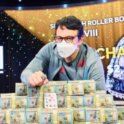 Айзек Хекстон выиграл Super High Roller Bowl ($2,760,000) Айзек Хекстон выиграл Super High Roller Bowl ($2,760,000)